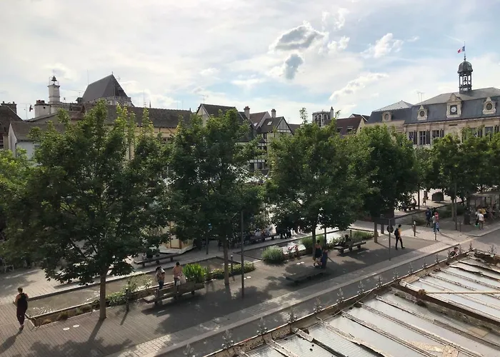 Le Plein Centre * Τρουά